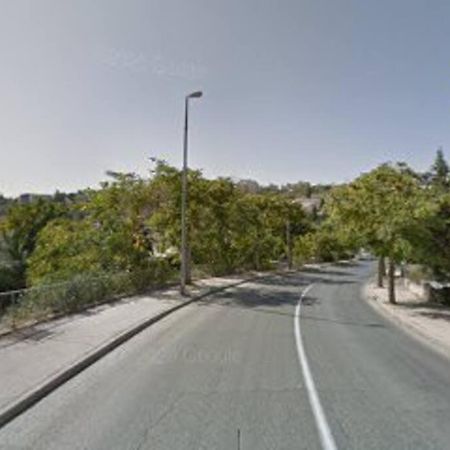 شقة Oded Inviting Housing القدس المظهر الخارجي الصورة